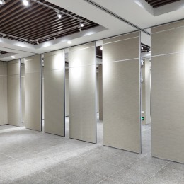 柳州城中区办公会议室活动隔断