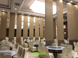 柳州顺丰国际酒店活动隔断安装